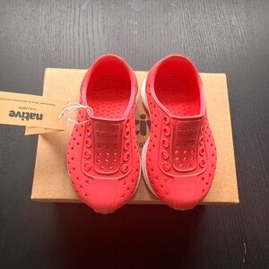 Native Shoes Kids Water Shoes - Bright Red